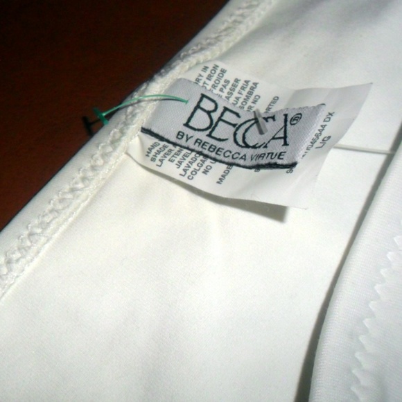 Becca NWOT White Swim Suit Bottom Size XS/XP - Picture 4 of 4